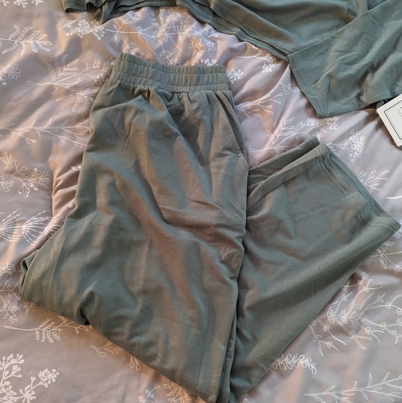 MeMoí loungeset - Picture 3 of 11